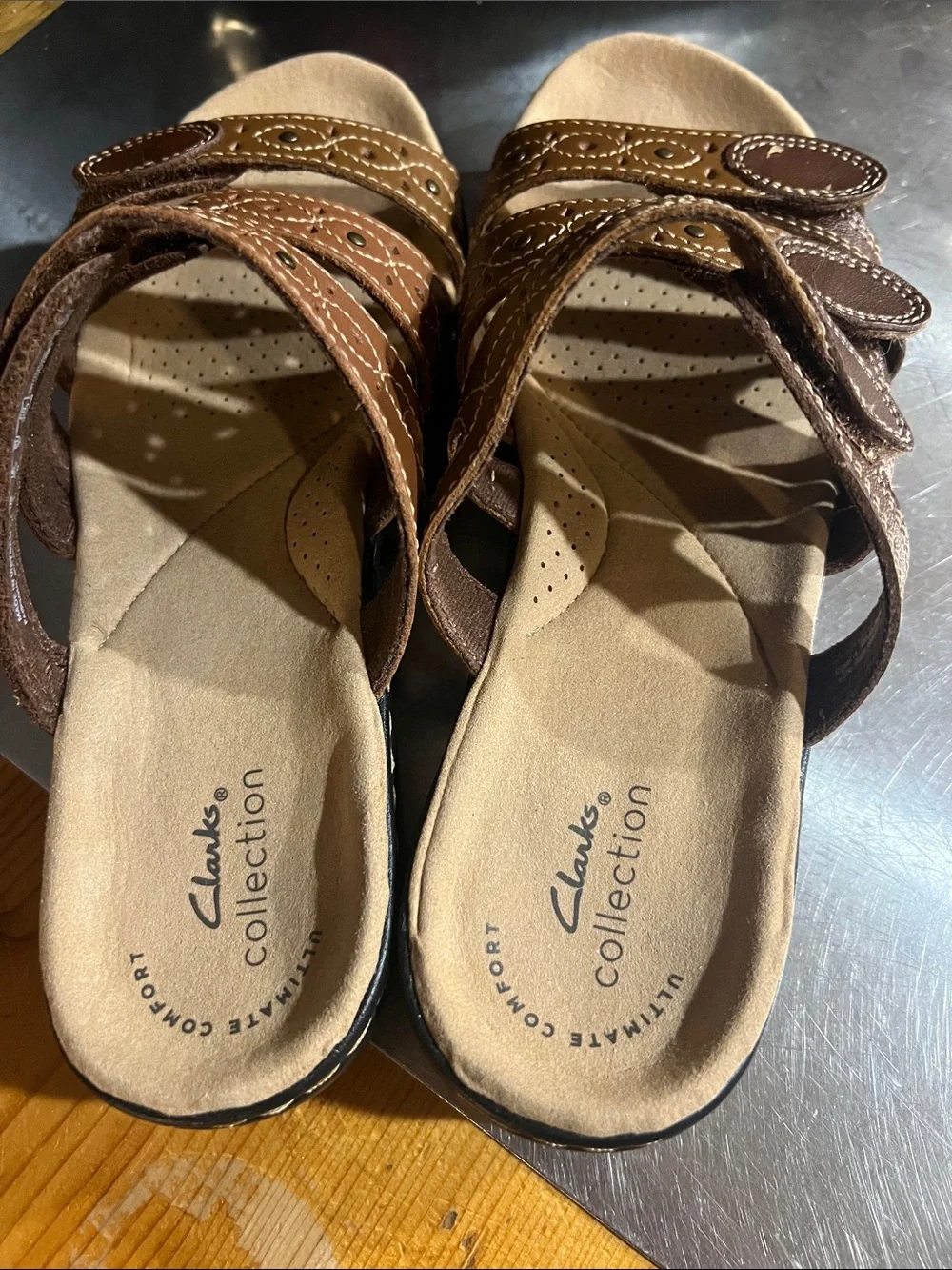 Clarks Brown Triple-Strap Leather Slide Sandals Leisa Cacti sz 6.5